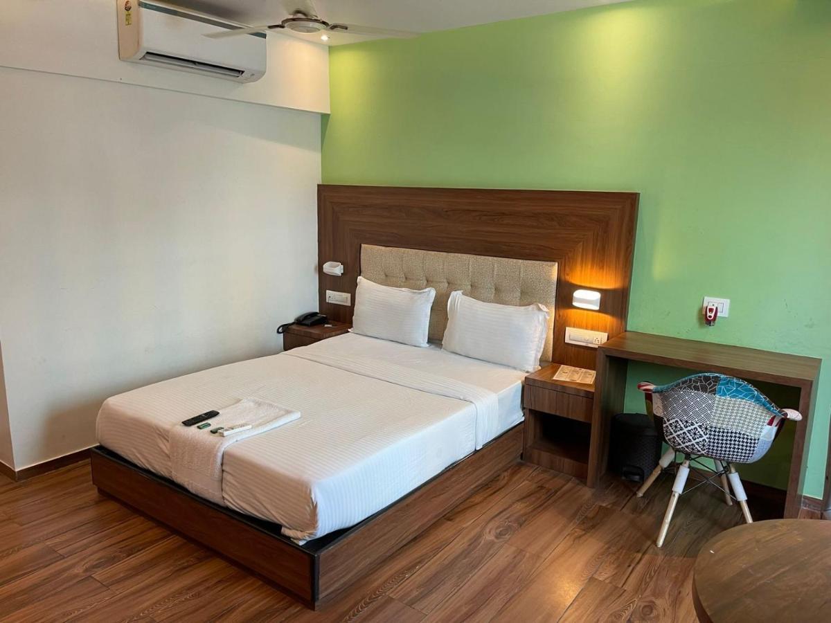 מומביי Hotel Byaris International By Bizzgrow Hotels מראה חיצוני תמונה